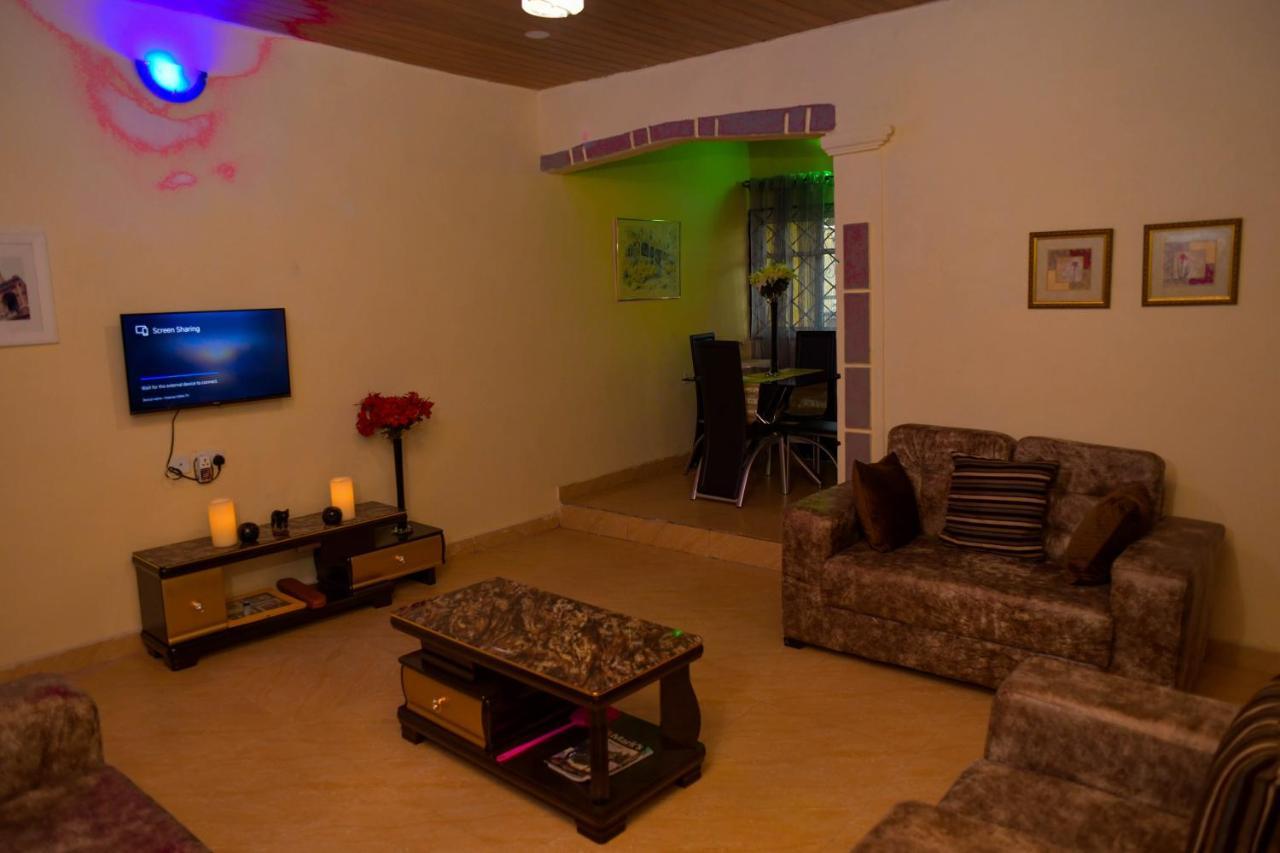 בנין סיטי Living Green Apartments Airport Pick Up מראה חיצוני תמונה